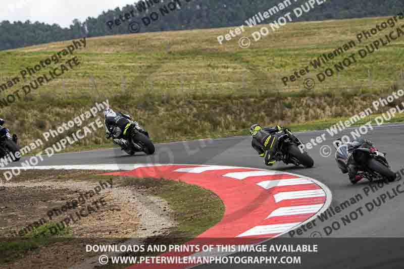 cadwell no limits trackday;cadwell park;cadwell park photographs;cadwell trackday photographs;enduro digital images;event digital images;eventdigitalimages;navarra;no limits trackdays;peter wileman photography;racing digital images;trackday digital images;trackday photos